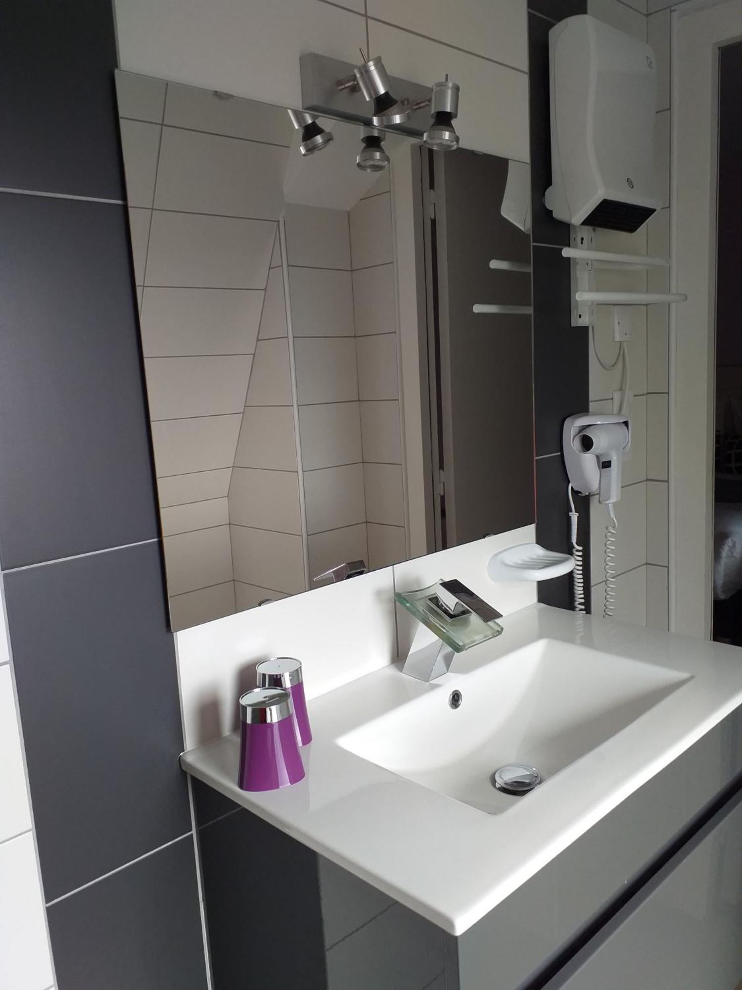 Hotel La Couronne Marmande Zewnętrze zdjęcie