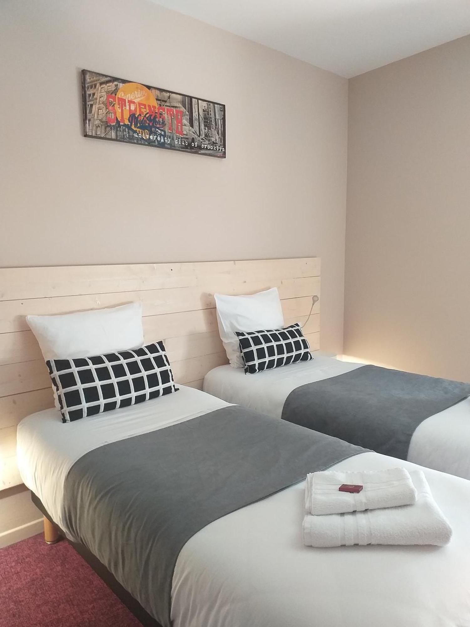 Hotel La Couronne Marmande Zewnętrze zdjęcie