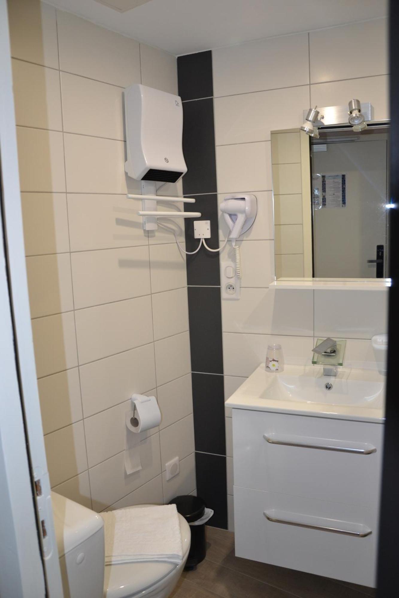 Hotel La Couronne Marmande Zewnętrze zdjęcie